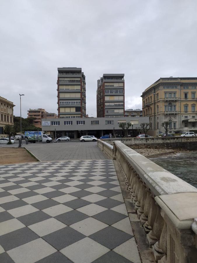 Sunset Loft Apartment Livorno Luaran gambar